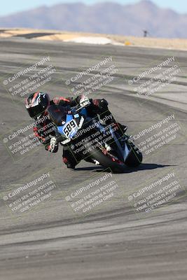 media/Dec-07-2025-CVMA (Sun) [[3e7d2de5dc]]/Race 7-Formula Lightweight Twins Shootout/